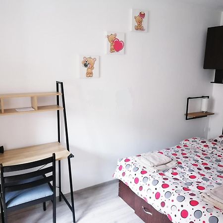 Romanilor - Studio First Floor Deva Luaran gambar